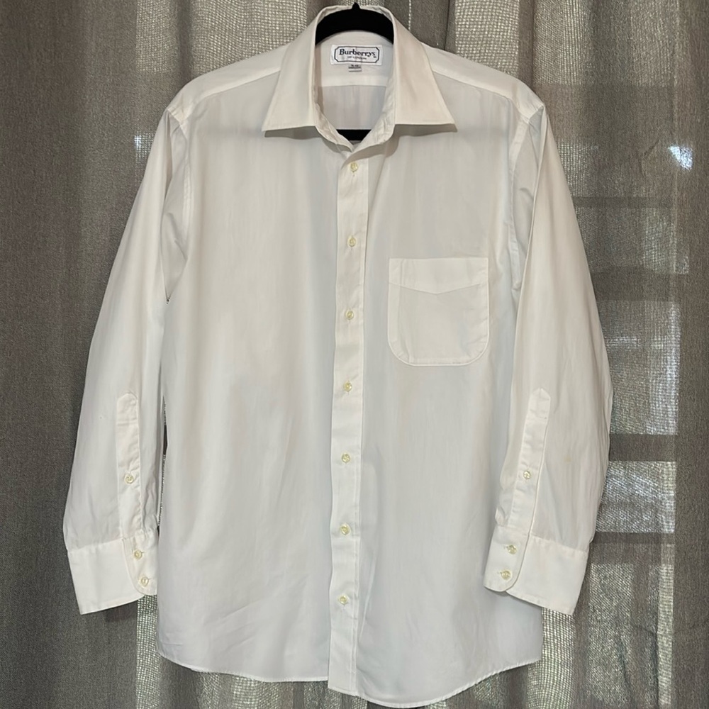 Burberrys men’s button down dress shirt